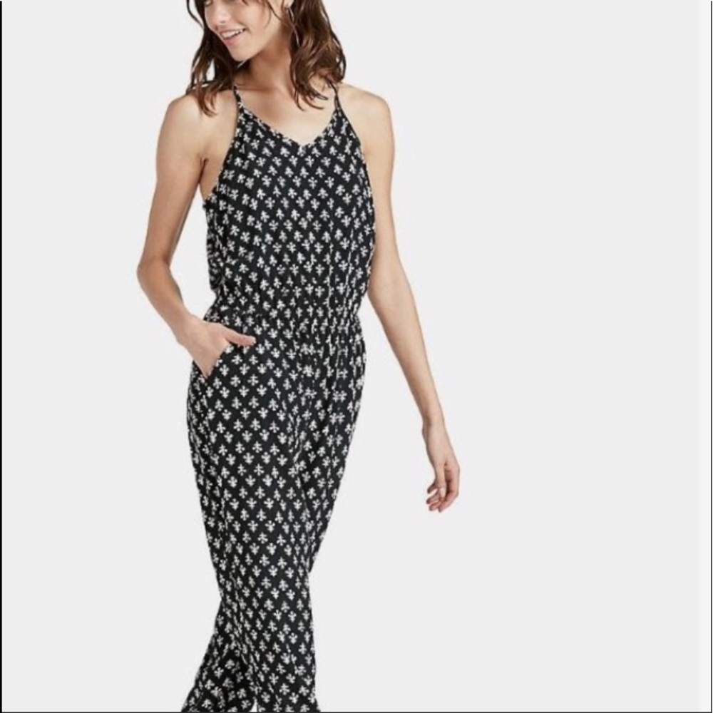 Lucky brand black and white jumpsuit with pockets